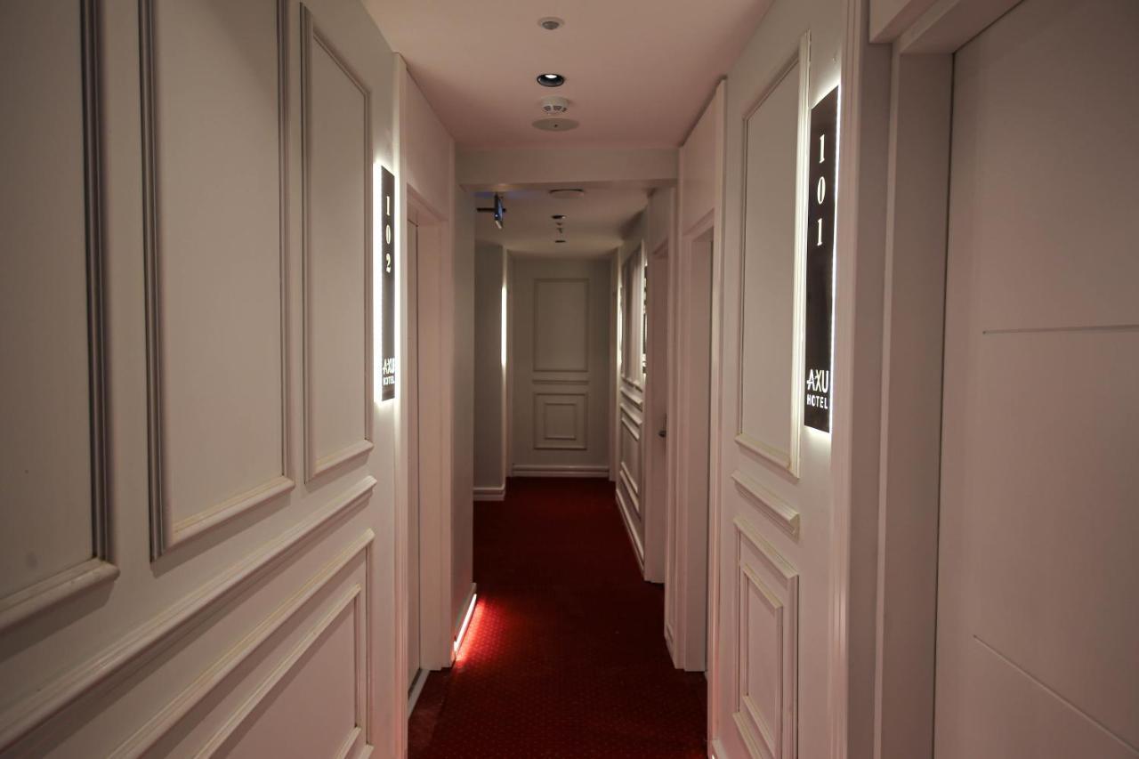 Axu Airport Hotel Arnavutkoy Exterior foto A corridor at the hotel