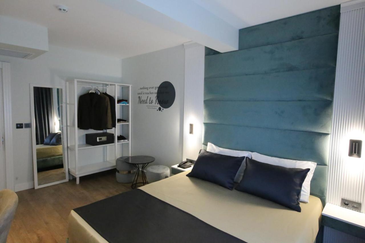 Axu Airport Hotel Arnavutkoy Exterior foto A room at the hotel