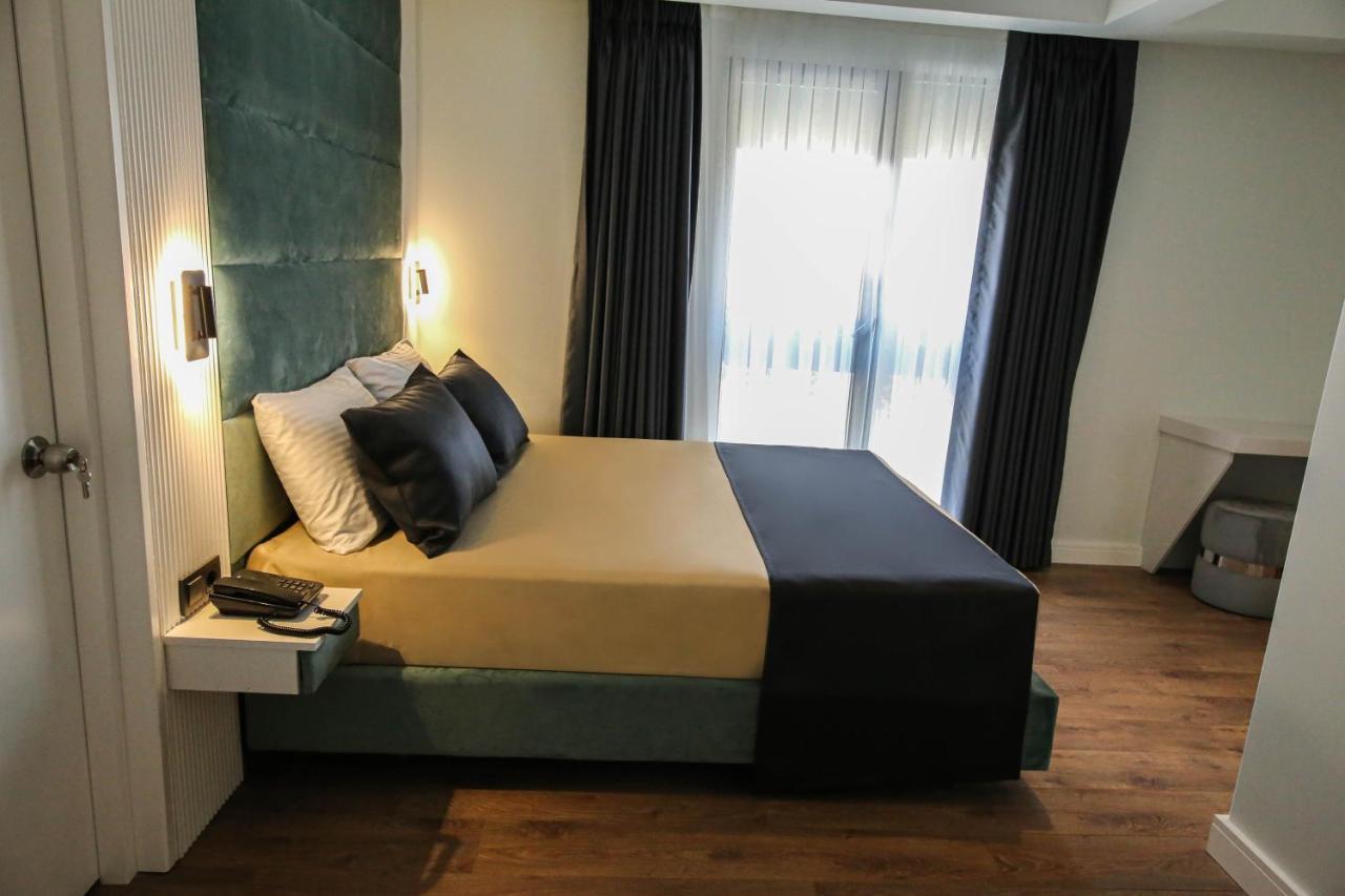 Axu Airport Hotel Arnavutkoy Exterior foto A bedroom at the hotel